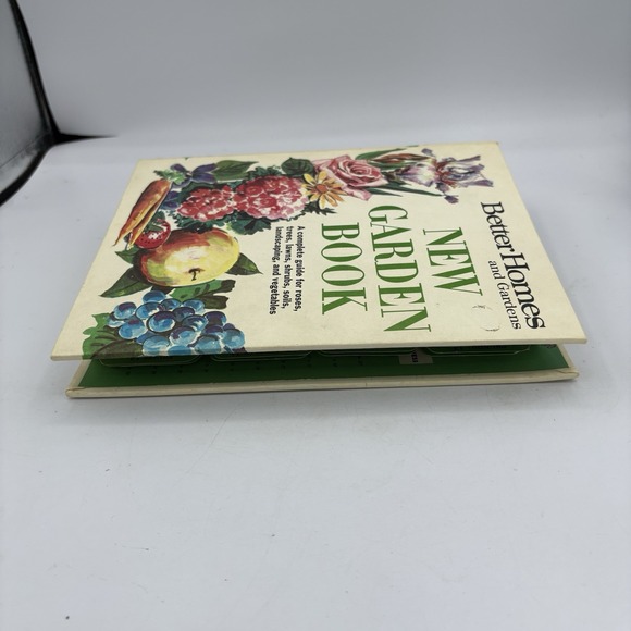 Better Homes & Gardens New Garden Book 5 Ring Hard Binder 3 Edition 1968 Vintage - Picture 6 of 15